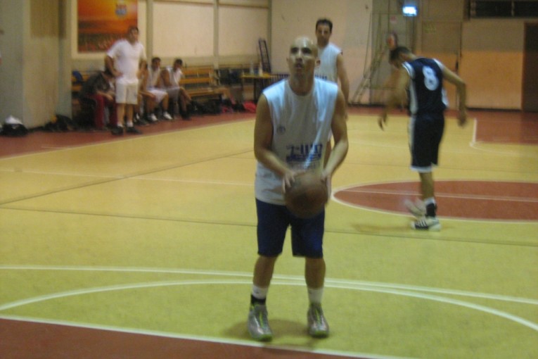 כדורסל: ק"ש: 83  – ג'דיידה מכר: 53