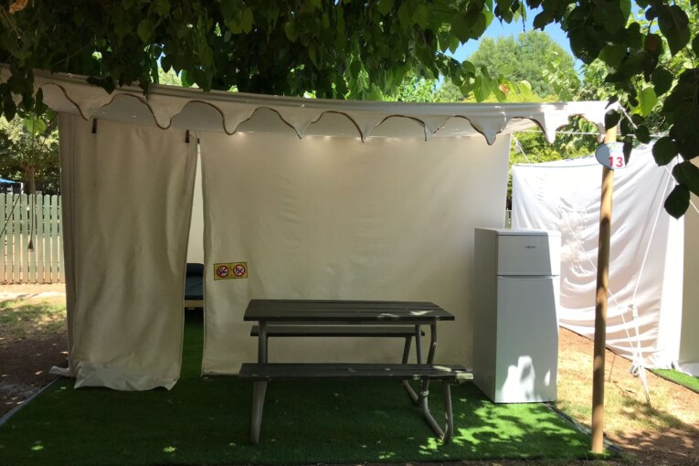 חדש בקייקי כפר בלום – מתחם אוהלים ממוזגים